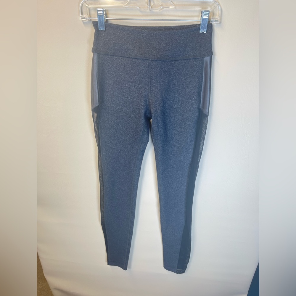 Beyond‎ Yoga Mesh Side Panel Leggings. Size Small